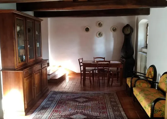 La Nussa Bed & Breakfast 4*