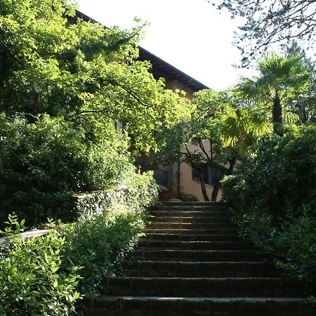 Bed & Breakfast La Nussa Capolona