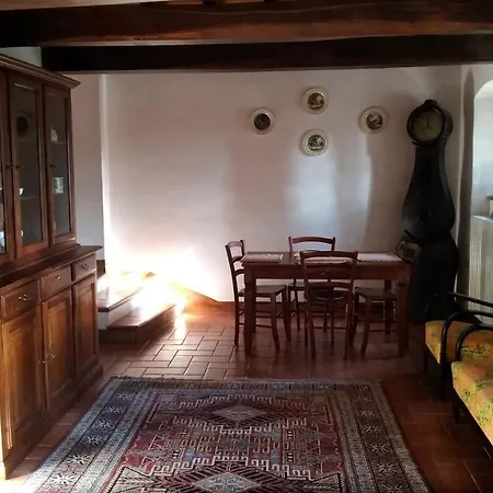 La Nussa Bed & Breakfast 3*